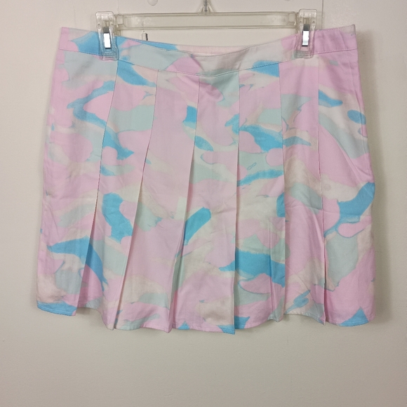 Nordstrom Dresses & Skirts - Nordstrom Pleated Miniskirt Large Pink Blue Camo Lined Tennis Lilly Style New